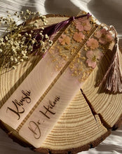 Resin bookmark with preserved flowers and gold leaf